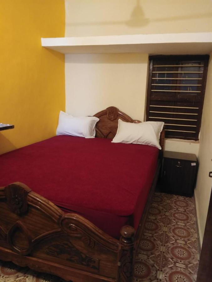 Nks Homestay بونديتْشيري المظهر الخارجي الصورة