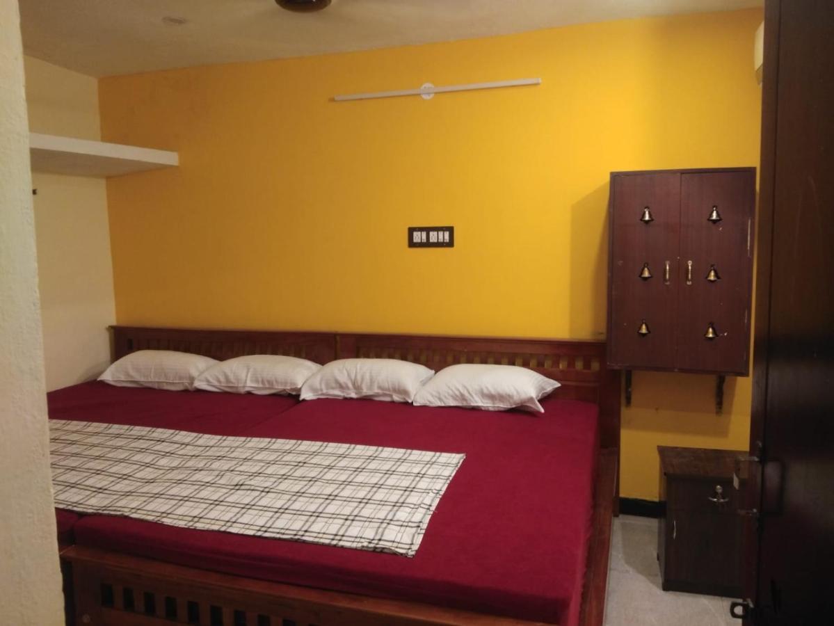 Nks Homestay بونديتْشيري المظهر الخارجي الصورة