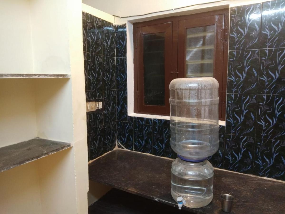 Nks Homestay بونديتْشيري المظهر الخارجي الصورة