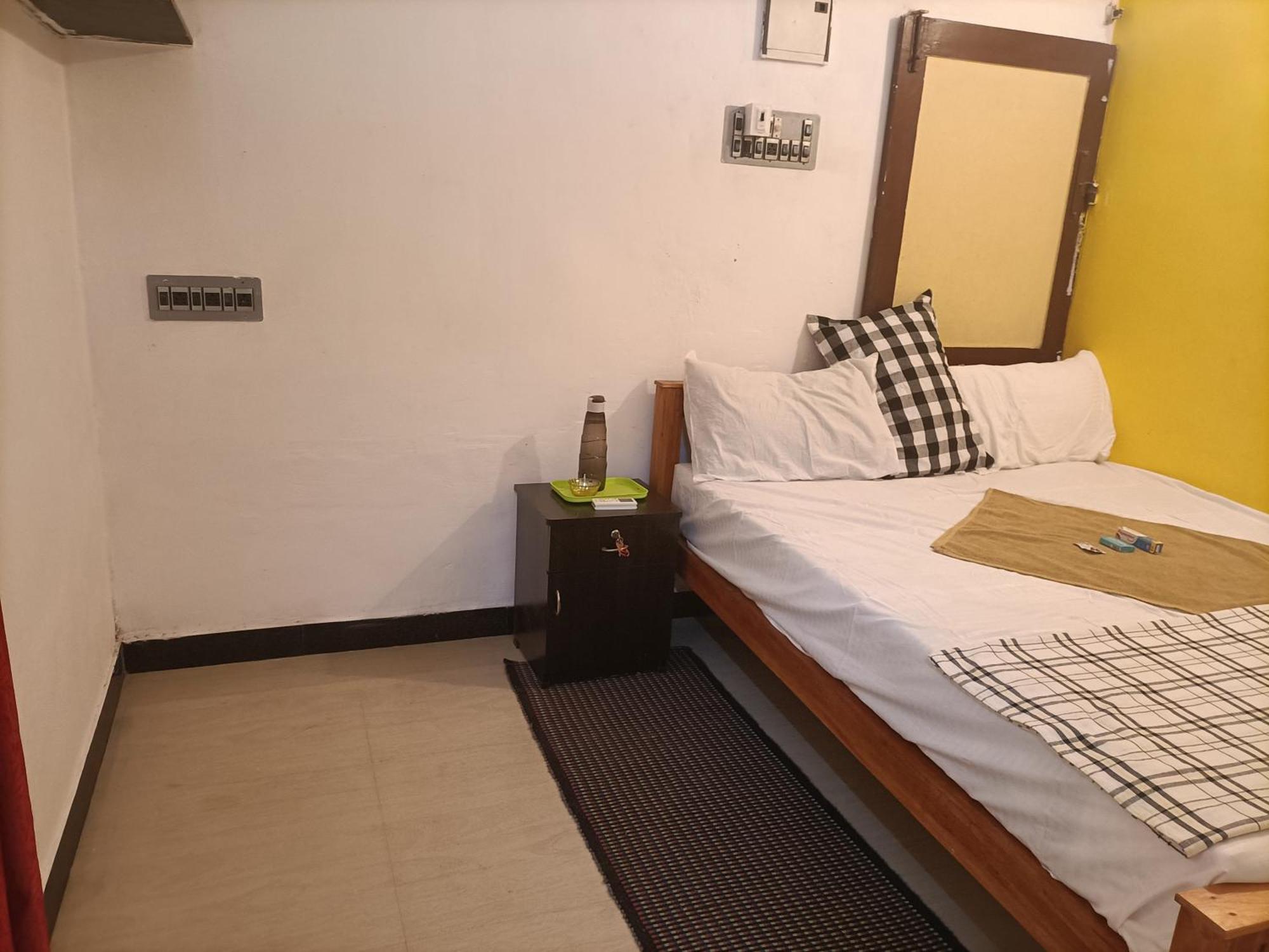Nks Homestay بونديتْشيري المظهر الخارجي الصورة