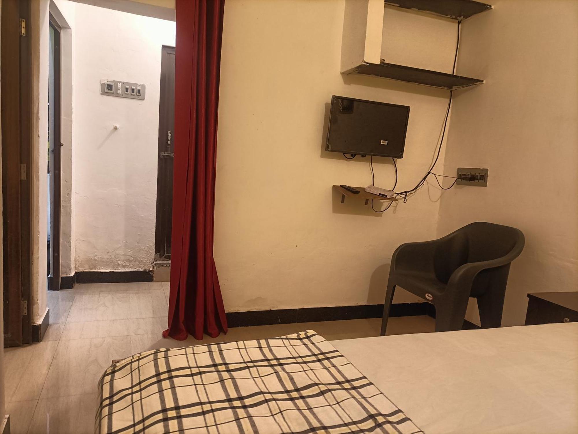 Nks Homestay بونديتْشيري المظهر الخارجي الصورة